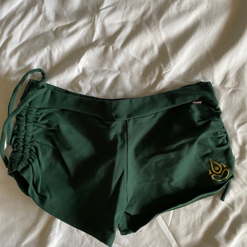 Shakti Scrunch Yoga Shorts